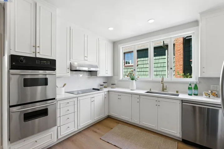 1247 Sherman Street, Alameda, California 94501