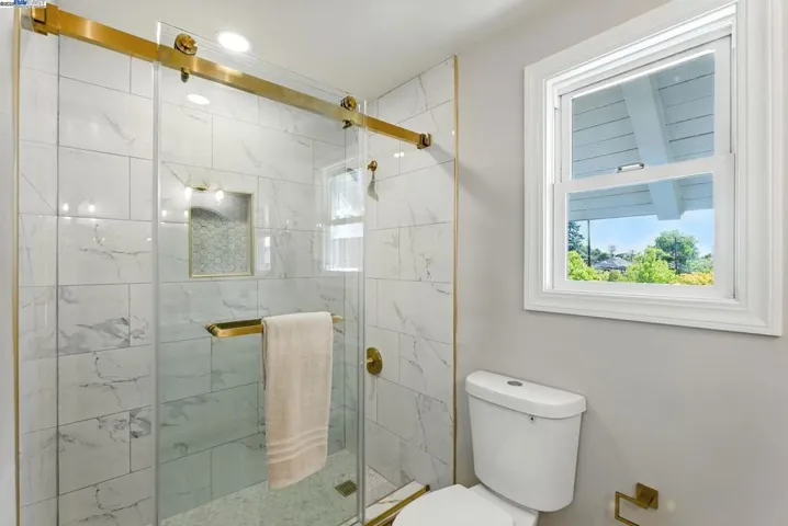 1247 Sherman Street, Alameda, California 94501
