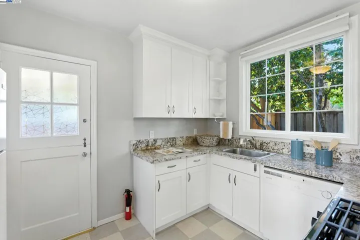 1247 Sherman Street, Alameda, California 94501