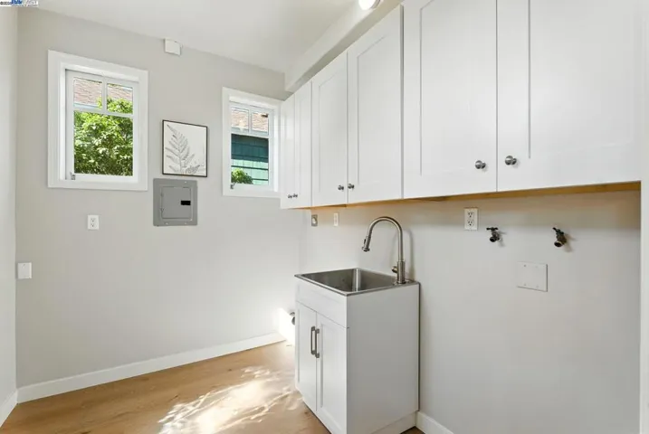 1247 Sherman Street, Alameda, California 94501