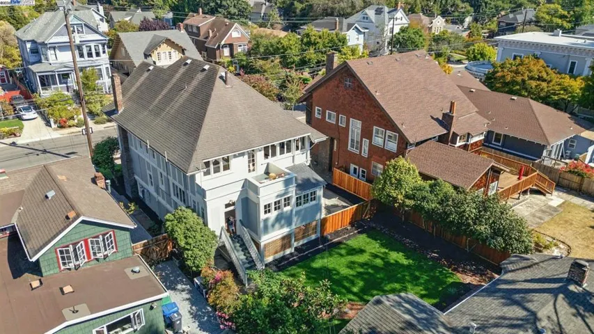 1247 Sherman Street, Alameda, California 94501