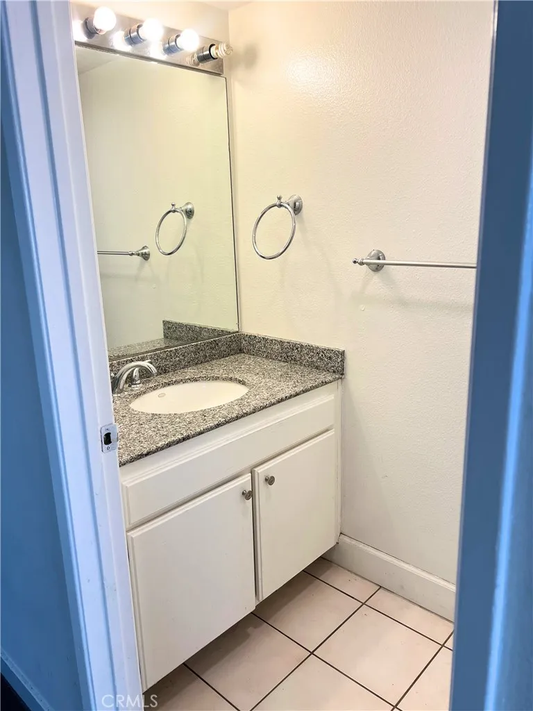14345 Foothill 102, Sylmar, California 91342 home-pic-3