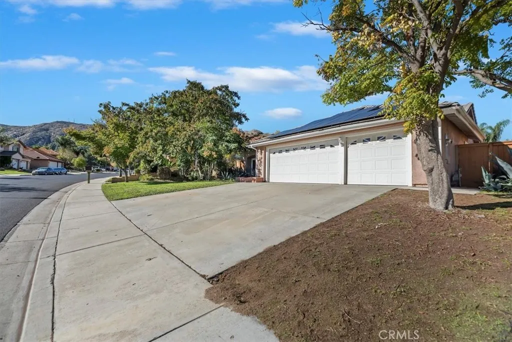 10049 Cartagena, Moreno Valley, California 92557 home-pic-7