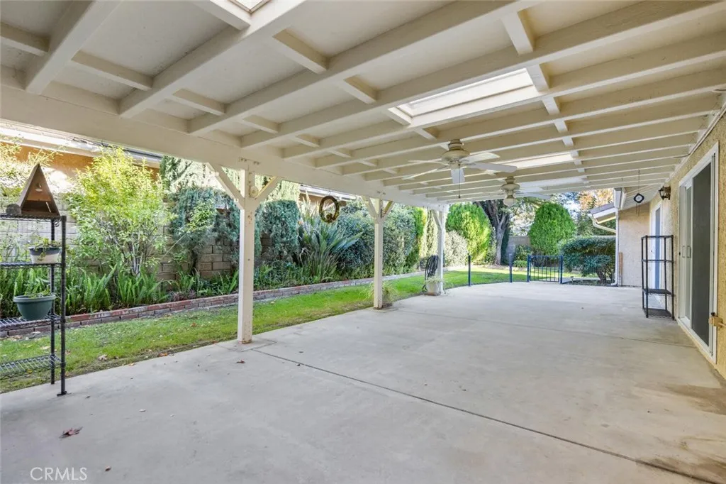 25522 Via Dona Christa, Valencia, California 91355 home-pic-25