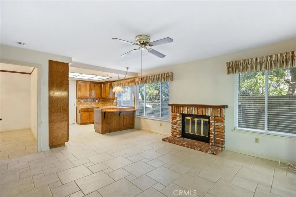 25522 Via Dona Christa, Valencia, California 91355 home-pic-12
