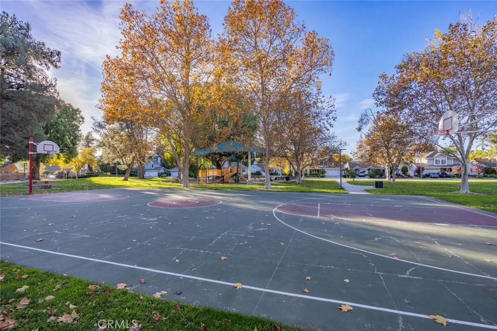 25522 Via Dona Christa, Valencia, California 91355 home-pic-35