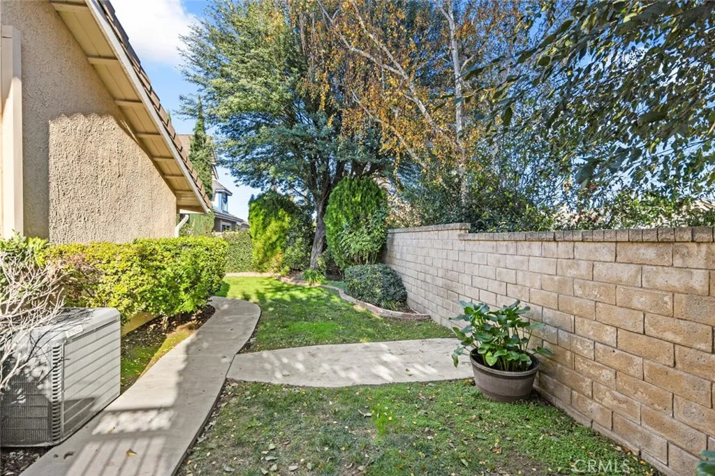 25522 Via Dona Christa, Valencia, California 91355 home-pic-28