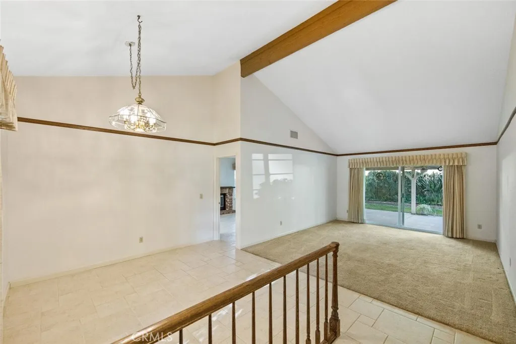 25522 Via Dona Christa, Valencia, California 91355 home-pic-2