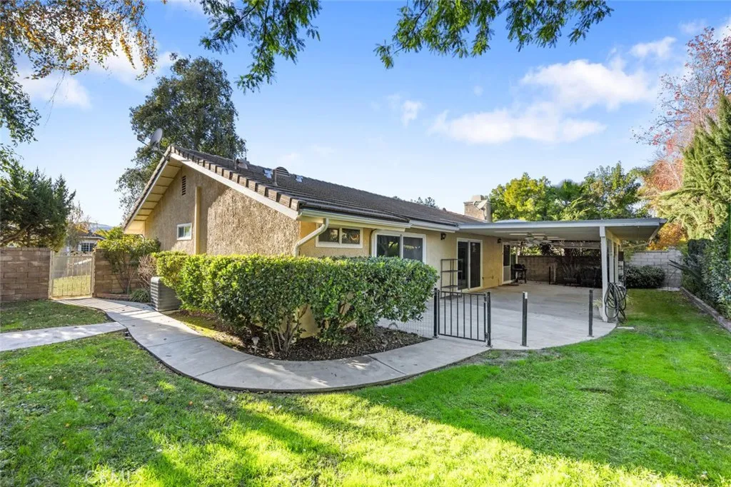 25522 Via Dona Christa, Valencia, California 91355 home-pic-31