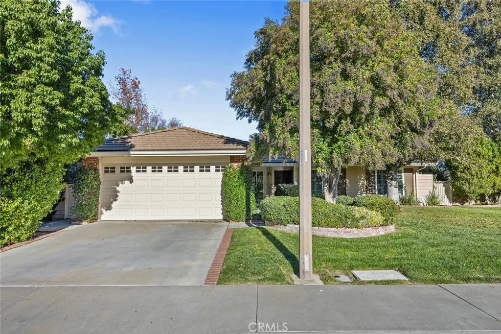 25522 Via Dona Christa, Valencia, California 91355 home-pic-0