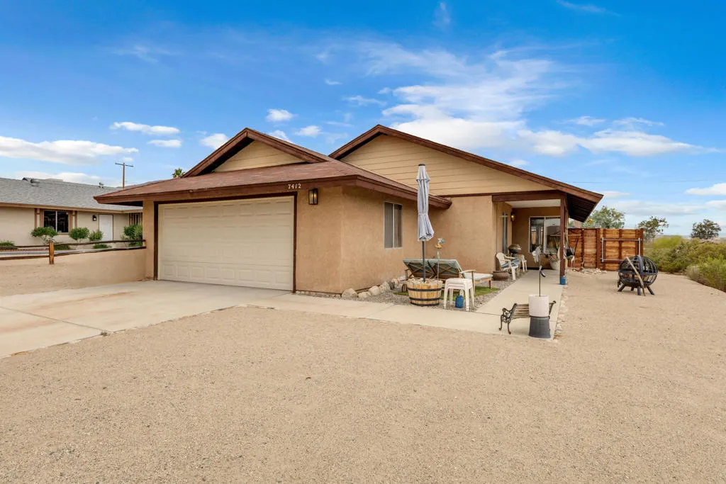 7412 Maude Adams Avenue, 29 Palms, California 92277 home-pic-0
