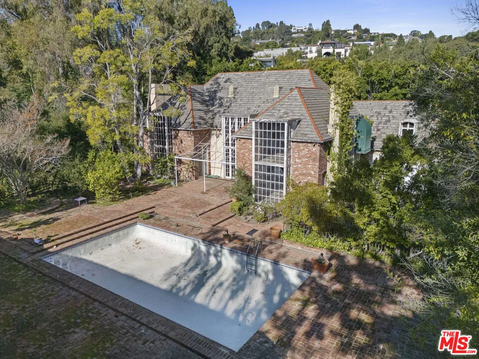 501 St Cloud Road, Los Angeles, California 90077 home-pic-0