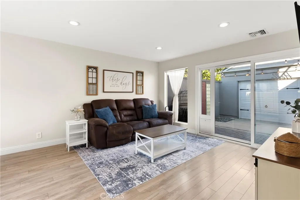 6685 Moselle Circle, Yorba Linda, California 92886 home-pic-1