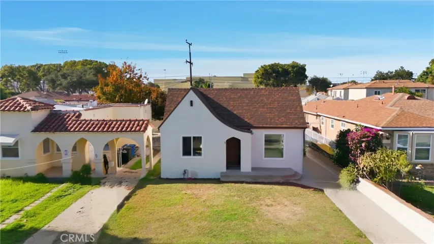 10025 San Anselmo, South Gate, California 90280