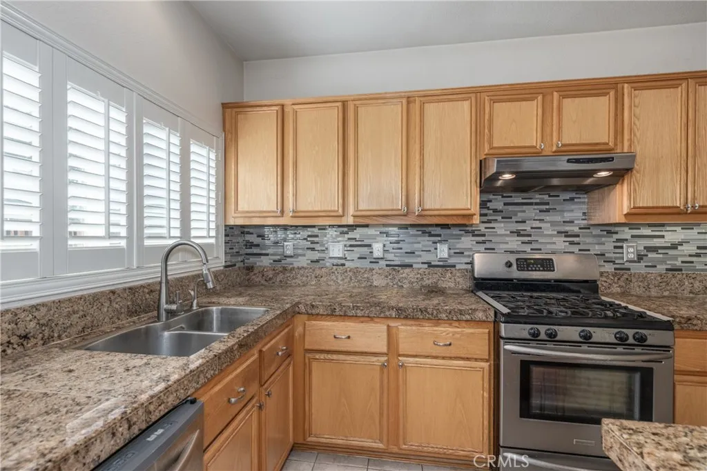 1852 Rogers Way, San Jacinto, California 92582 home-pic-9