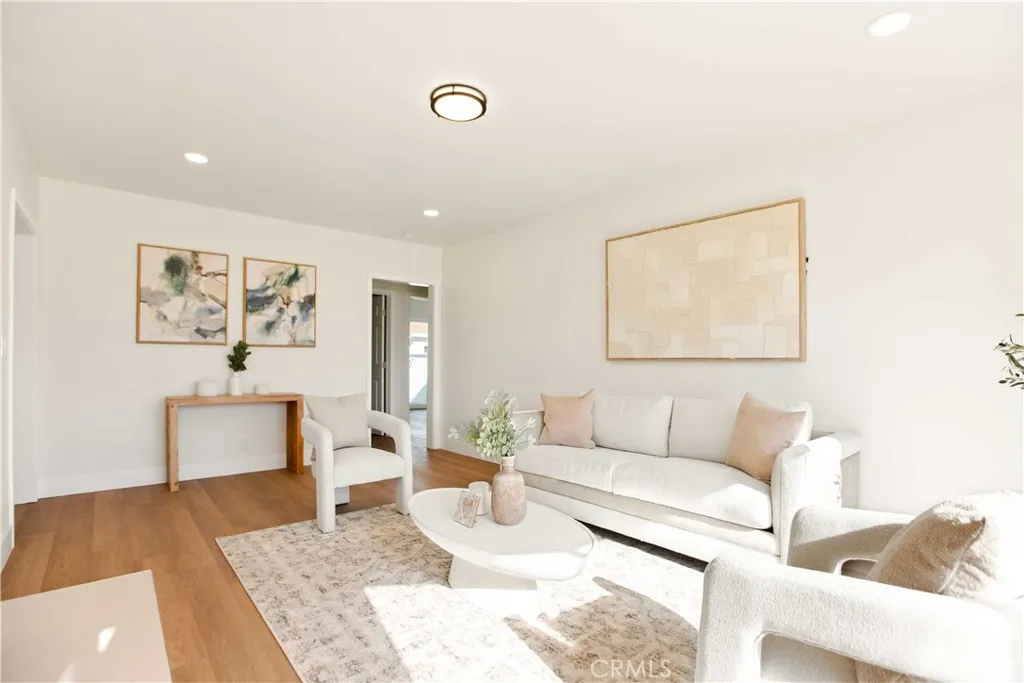 5201 Anahurst, South Gate, California 90280 home-pic-10