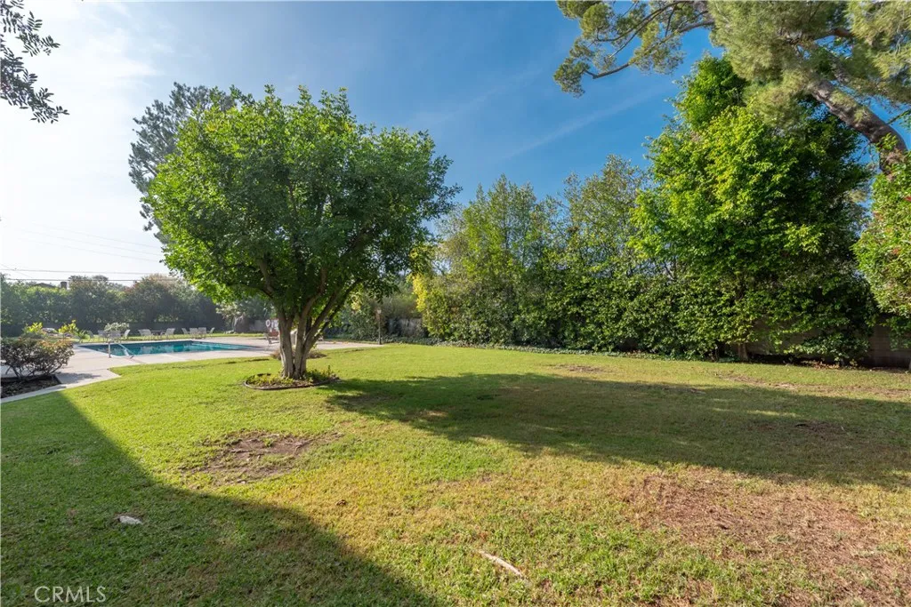 5115 Kester, Sherman Oaks, California 91403 home-pic-20