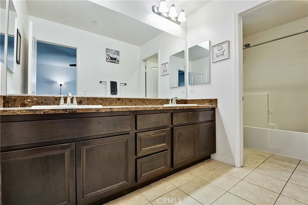 809 Dylan Drive, Upland, California 91784 home-pic-13