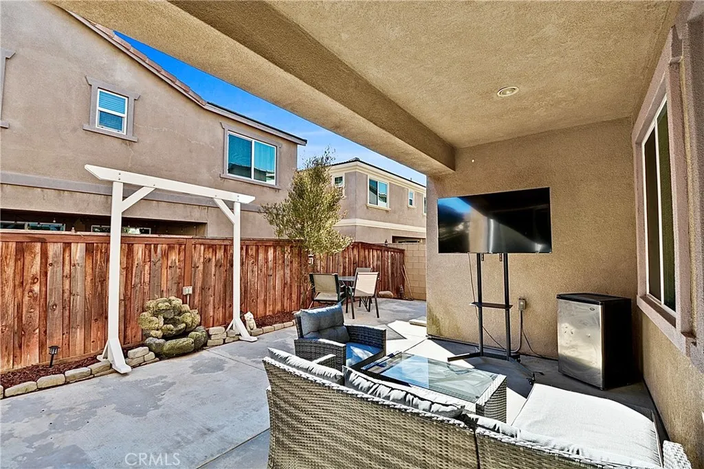 809 Dylan Drive, Upland, California 91784 home-pic-17