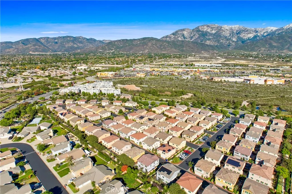 809 Dylan Drive, Upland, California 91784 home-pic-21