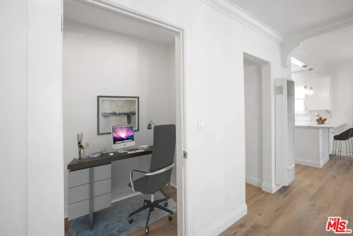 5402 Monroe Street, Los Angeles, California 90038