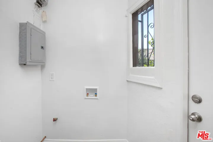 5402 Monroe Street, Los Angeles, California 90038