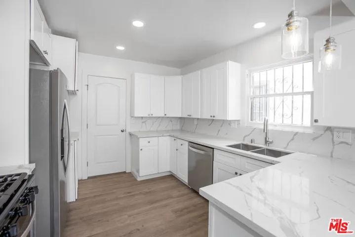 5402 Monroe Street, Los Angeles, California 90038