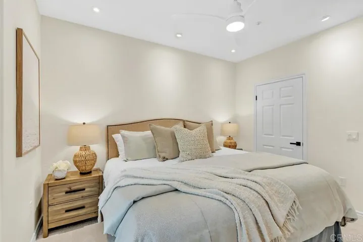 9253 Regents Road A203, La Jolla, California 92037