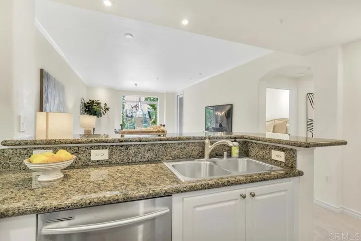 9253 Regents Road A203, La Jolla, California 92037