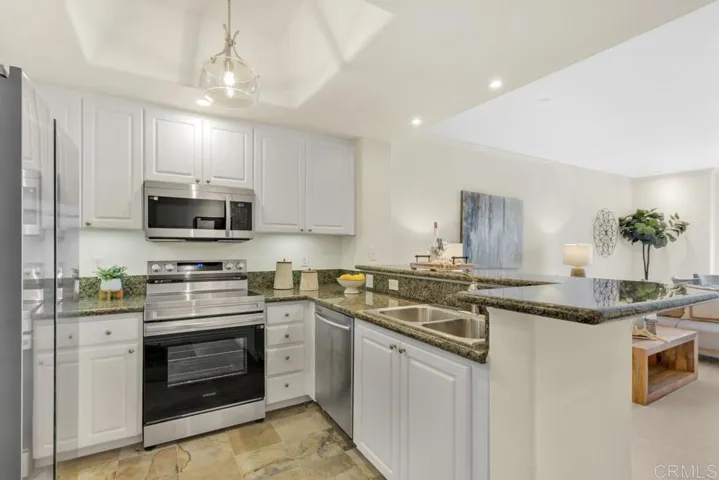 9253 Regents Road A203, La Jolla, California 92037