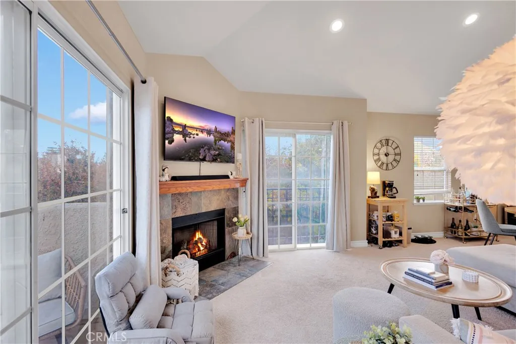 24151 Del Monte 348, Valencia, California 91355 home-pic-8