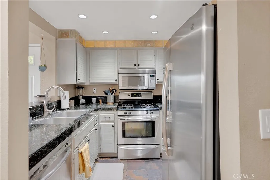 24151 Del Monte 348, Valencia, California 91355 home-pic-13