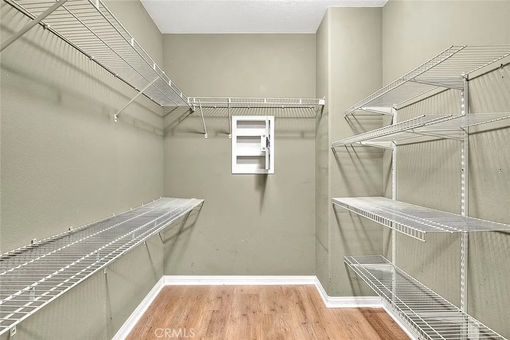 8043 Jamestown, Fontana, California 92336 home-pic-36