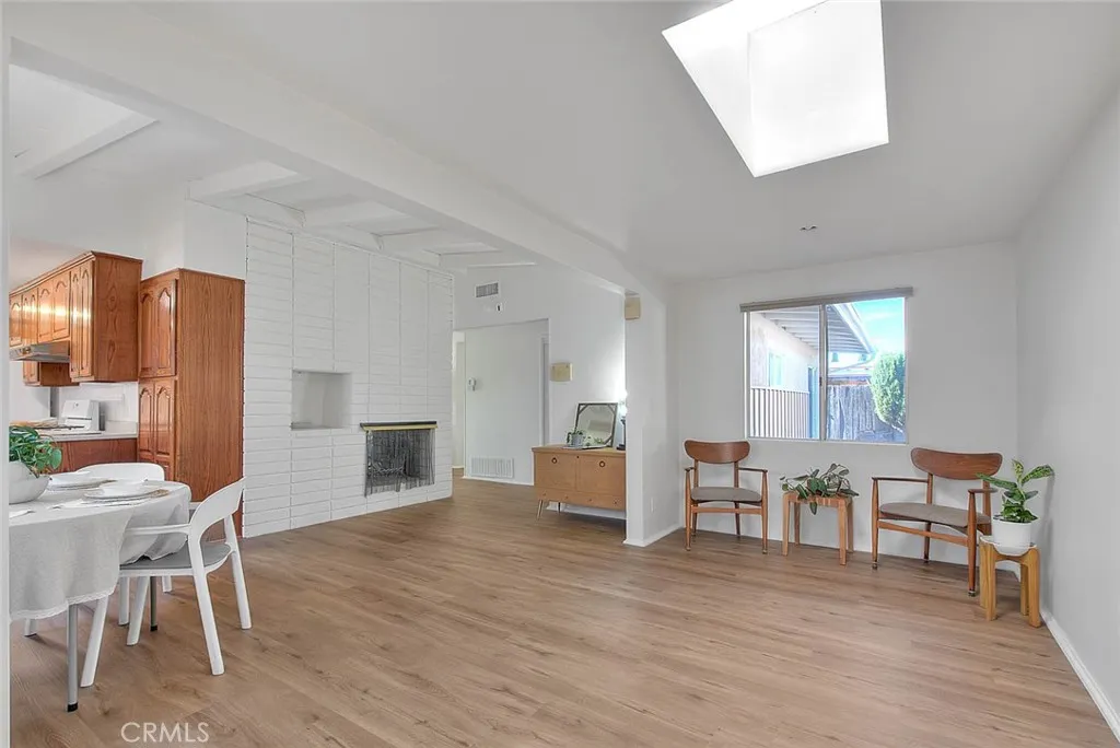 1435 1435 W Rosewood Ct, Ontario, California 91762 home-pic-17