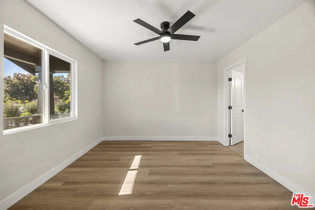 337 E 60th Street, Los Angeles, California 90003 home-pic-7
