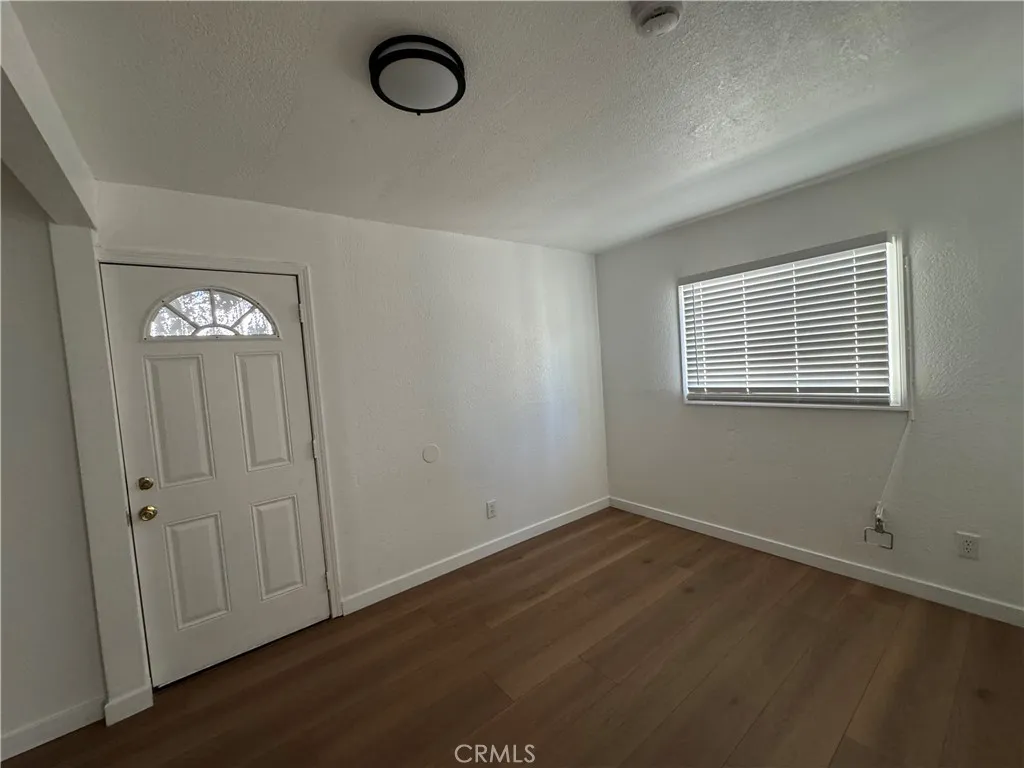 1637 E 115th, Los Angeles, California 90059 home-pic-1