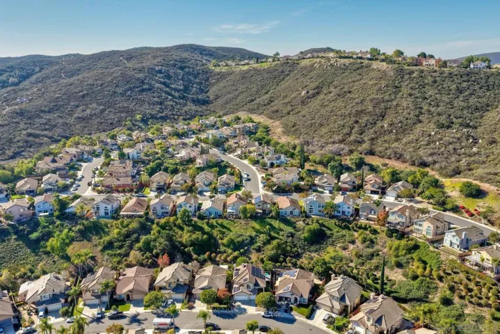 13660 Lindamere Ln, San Diego, California 92128