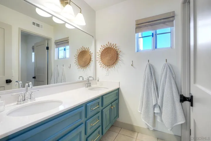 13660 Lindamere Ln, San Diego, California 92128