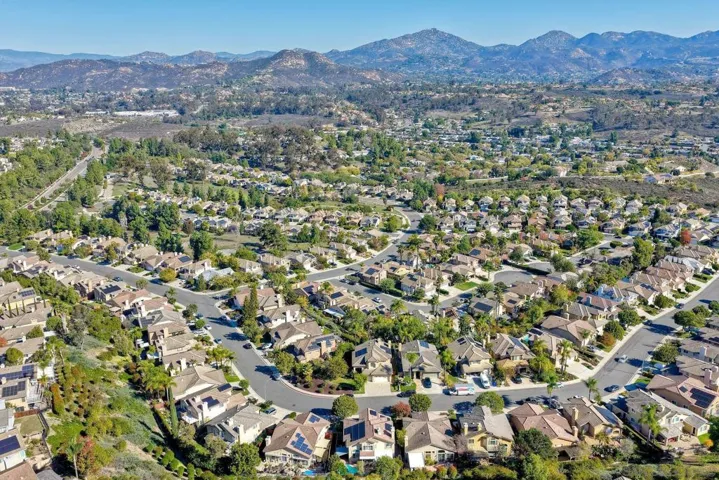 13660 Lindamere Ln, San Diego, California 92128