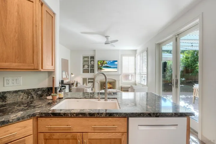 13660 Lindamere Ln, San Diego, California 92128