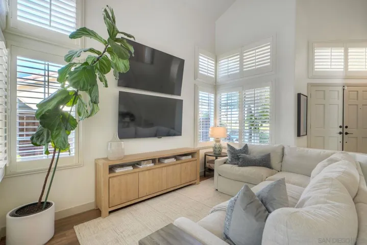 13660 Lindamere Ln, San Diego, California 92128
