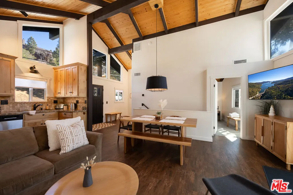 43343 Bow Canyon Road, Big Bear, California 92315 home-pic-4