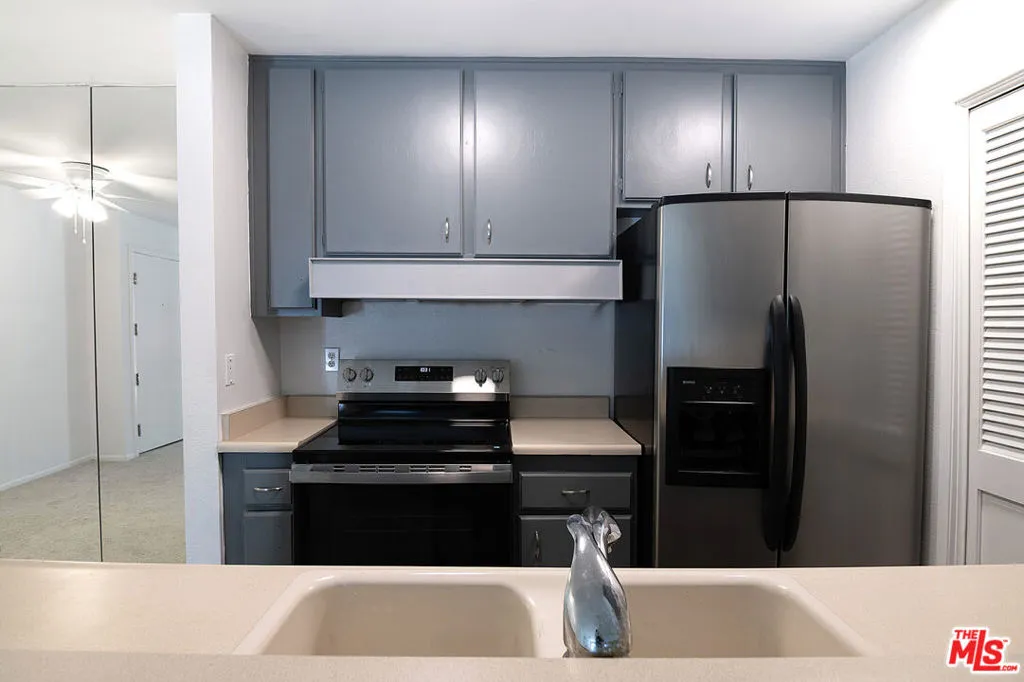 8635 Falmouth Avenue 110, Playa Del Rey, California 90293 home-pic-17