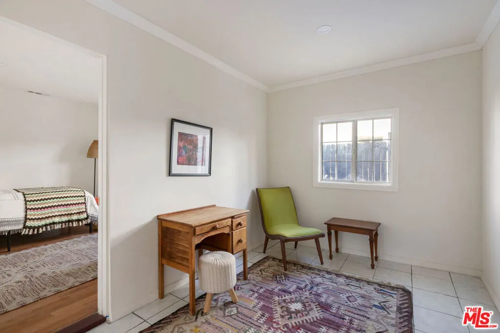 1222 N Virgil Avenue, Los Angeles, California 90029 home-pic-17