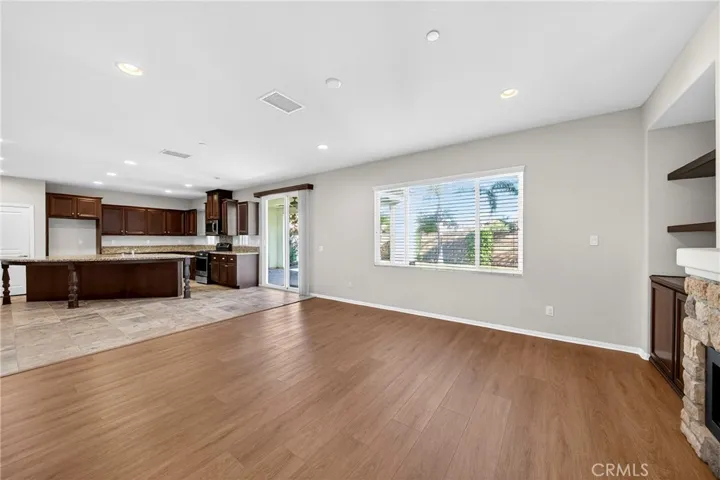 11775 Silver Birch Road, Corona, California 92883