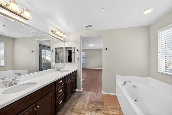 11775 Silver Birch Road, Corona, California 92883