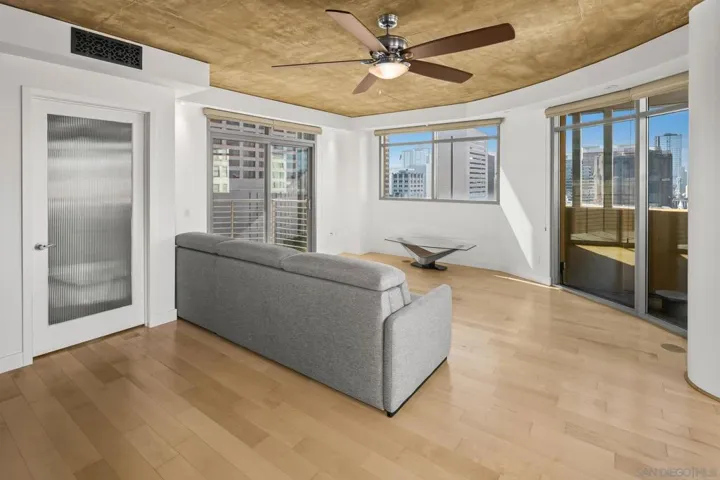 801 Ash St 702, San Diego, California 92101