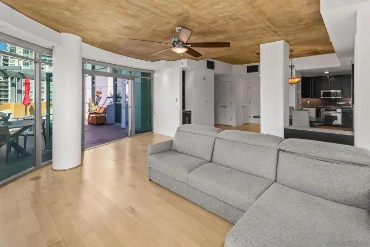 801 Ash St 702, San Diego, California 92101