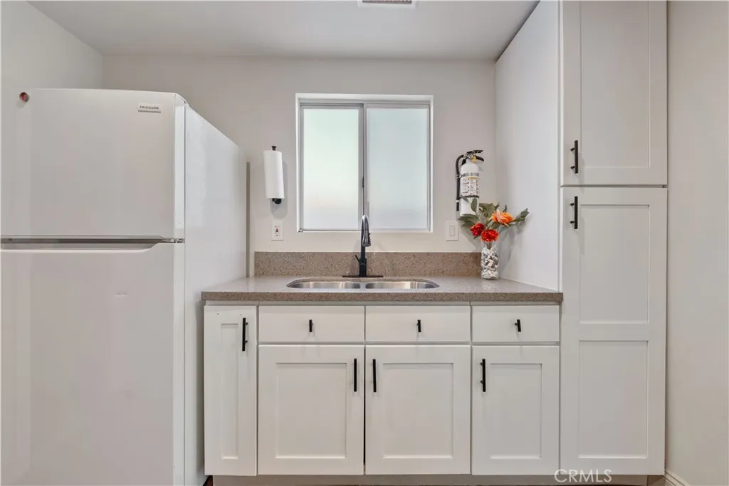 461 W Palm Vista, Palm Springs, California 92262 home-pic-11