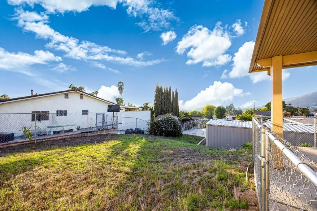 7948 Shalamar Dr, El Cajon, California 92021 home-pic-18